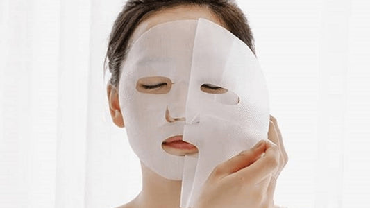 tai-sao-ban-nen-bo-sung-mat-na-cap-am-cho-da-kho-vao-routine-skincare