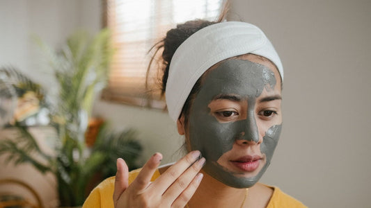 co-nen-dung-mat-na-dat-set-cho-da-dau-mun-nhay-cam-moi-tuan