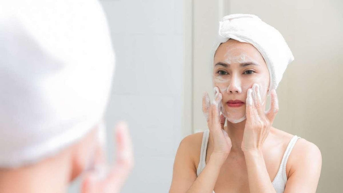 sua-rua-mat-co-do-ph-5-5-cho-da-dau-mun-can-bang-sach-sau